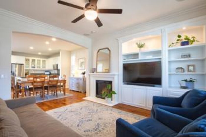 40257 Courtland Way Photo