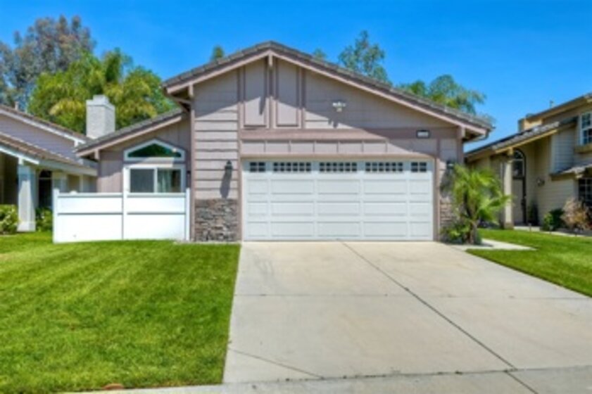 31608 Corte Salinas Photo