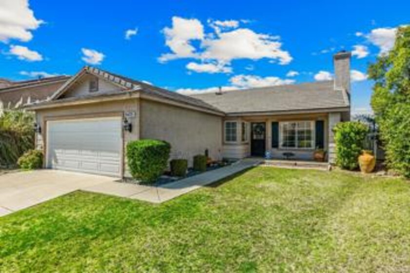 27543 Acorn Drive Photo