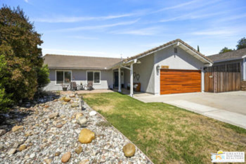 42733 San Julian Place Photo