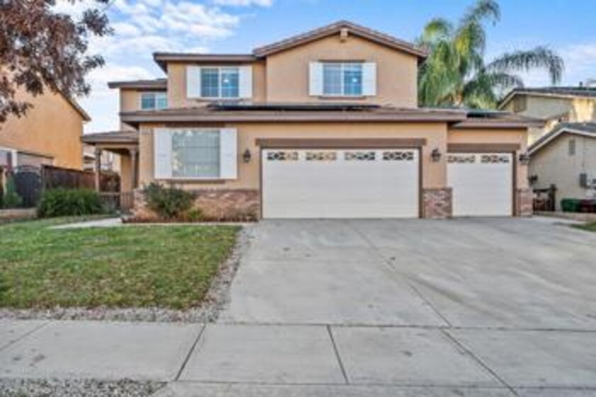 29045 Hydrangea Street Photo