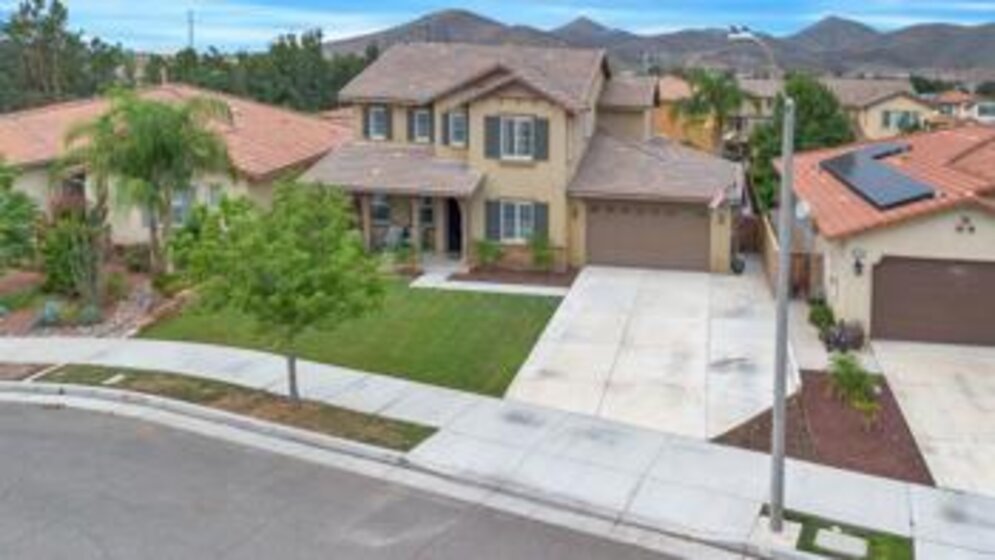 28477 Boardwalk Court Photo