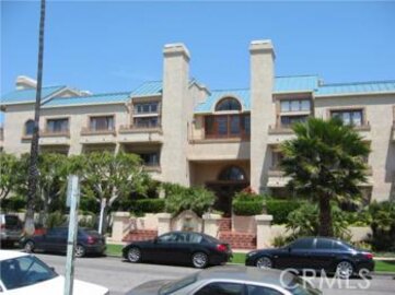 Lovely Wilshire IX Condominium Located at 1133 9th Street #311 was Just Sold