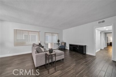 Gorgeous Spruce Towers West Condominium Located at 320 E Spruce Avenue #C was Just Sold