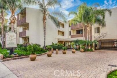 Spectacular Park Encino Condominium Located at 5325 Newcastle Avenue #344 was Just Sold