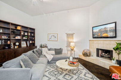 Impressive 1222 N Kings Townhouse Located at 1222 N Kings Road #3 was Just Sold