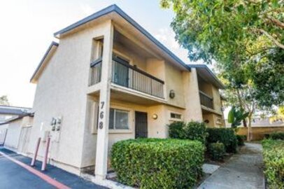 Beautiful Villa Madera Condominium Located at 768 N Mollison Avenue #A was Just Sold