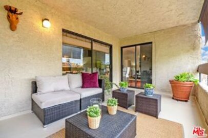 Terrific Vista Towers Condominium Located at 1037 N Vista Street #302 was Just Sold