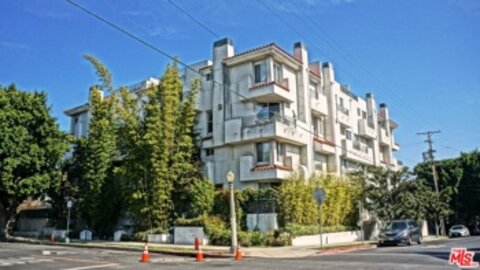 Marvelous Norton Townhouse Condominium Located at 350 S Norton Avenue #H was Just Sold