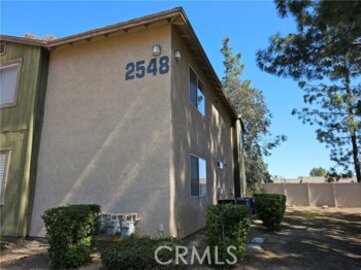 Splendid Crown Villas Condominium Located at 2548 Avenida Del #104 was Just Sold