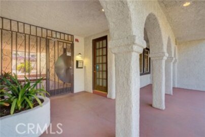 Charming Newly Listed Encino Villas Condominium Located at 5334 Lindley Avenue #337