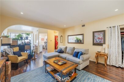 7211 Cozycroft #32 Photo