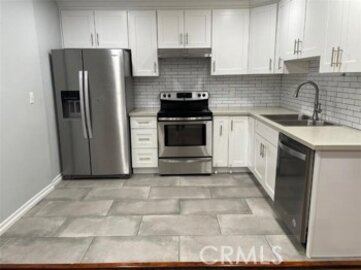 Outstanding Newly Listed Collinwood Condominiums Condominium Located at 18619 Collins Street #F8
