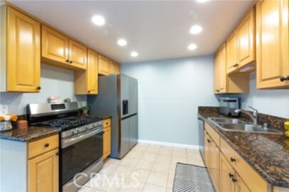 Spectacular Newly Listed La Mason Townhouse Located at 339 Orizaba Avenue #A