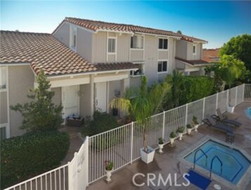 Lovely Newly Listed Malibu Villas Condominium Located at 28358 Rey De Copas Lane