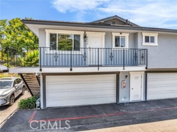 Spectacular Newly Listed Harbor Heights Villas Condominium Located at 4648 Vista Bahia Drive #16