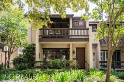 Marvelous Warner Village Townhouse Located at 5711 Owensmouth Avenue #127 was Just Sold