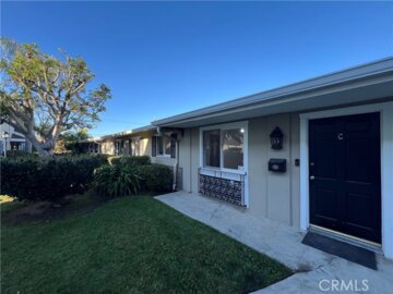 1741 Tustin #10C Photo