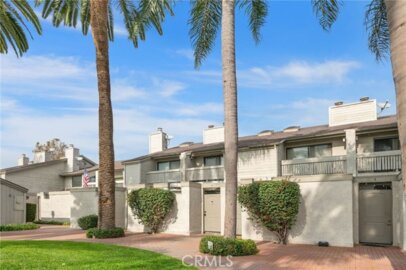 2220 E Chapman #5 Photo