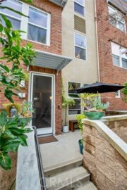 Charming Latitudes South Townhouse Located at 12 Midtown Drive was Just Sold