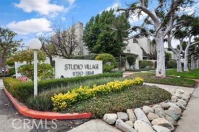 This Splendid Studio Village Townhouse, Located at 11792 Moorpark Street #D, is Back on the Market