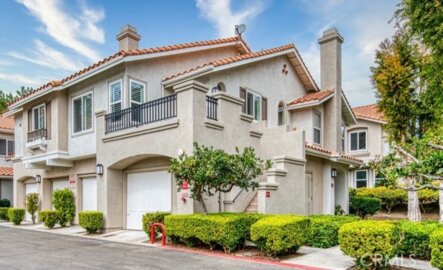 194 California Court Photo