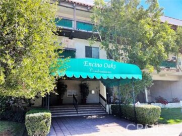 Lovely Newly Listed Encino Oaks Condominium Located at 5460 White Oak Avenue #C313