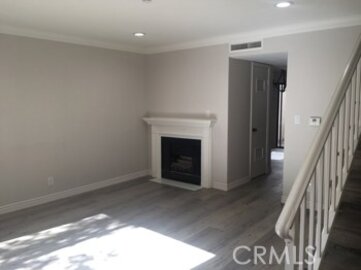 Magnificent Thompson Court Condominium Located at 1043 Thompson Avenue #16 was Just Sold