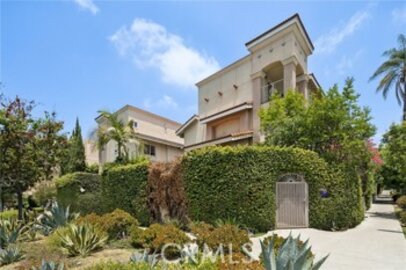 Spectacular Newly Listed Shatto Villas Townhouse Located at 456 Shatto Place #6