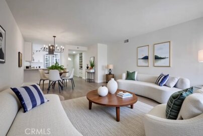 4682 Warner #B102 Photo