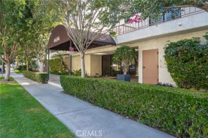 4454 Ventura Canyon #105 Photo