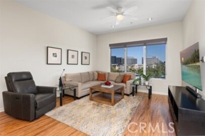 Beautiful Newly Listed The Belvedere Condominium Located at 21 Gramercy #420