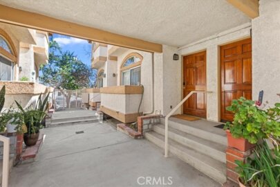 19932 Sherman Way #B Photo