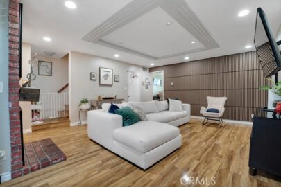 19540 Sherman Way #604 Photo