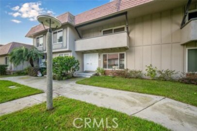 Amazing Tanglewood West Townhouse Located at 4043 Larwin Avenue was Just Sold