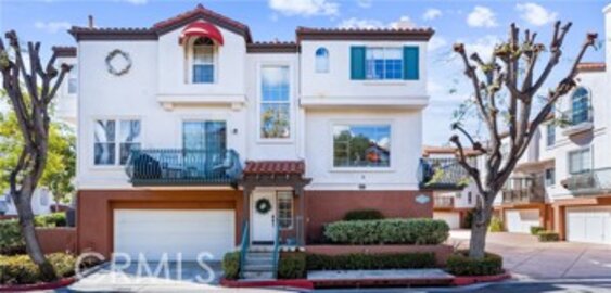 Amazing Tustin Del Verde Condominium Located at 12693 Nicklaus Lane was Just Sold
