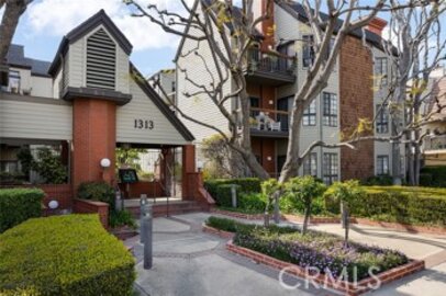 Charming Newly Listed Hillside Manor Condominium Located at 1313 Valley View Road #109