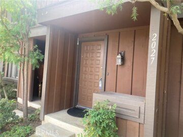 2027 Stonewood Court Photo