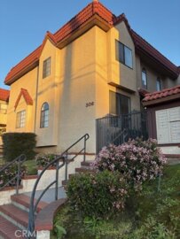 306 W Woodward Avenue Photo