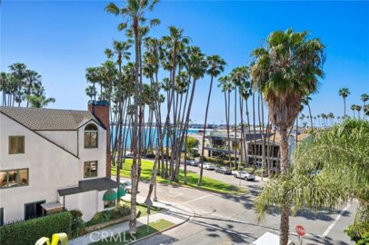 5959 E Naples Plaza #306 Photo
