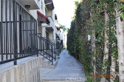 13203 Vanowen Street #8 Photo