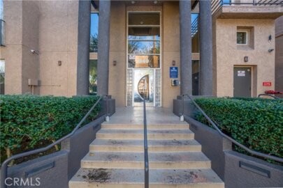 640 W 4th #101 Photo