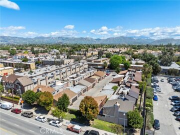 9158 Van Nuys Boulevard #8 Photo