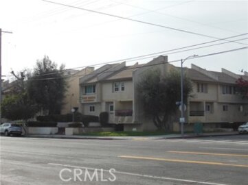 Phenomenal Park Reseda Townhouse Located at 7651 Reseda Boulevard #73-U was Just Sold