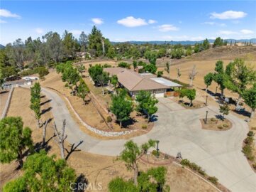 41050 Mesa Robles Circle Photo