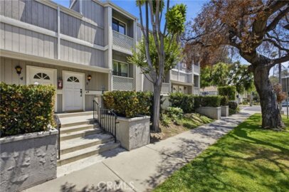 965 E Del Mar #3 Photo