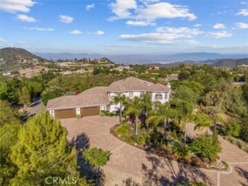 21100 Paseo Montana Photo