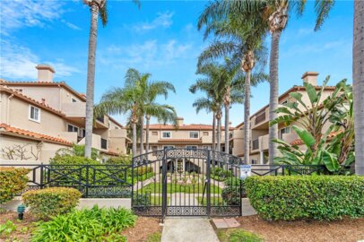 Magnificent Villas Del Mar Condominium Located at 626 Lake Street #39 was Just Sold