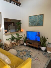 8221 Langdon #204 Photo