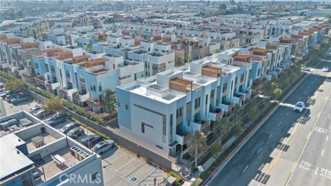 645 W 17th Street Photo